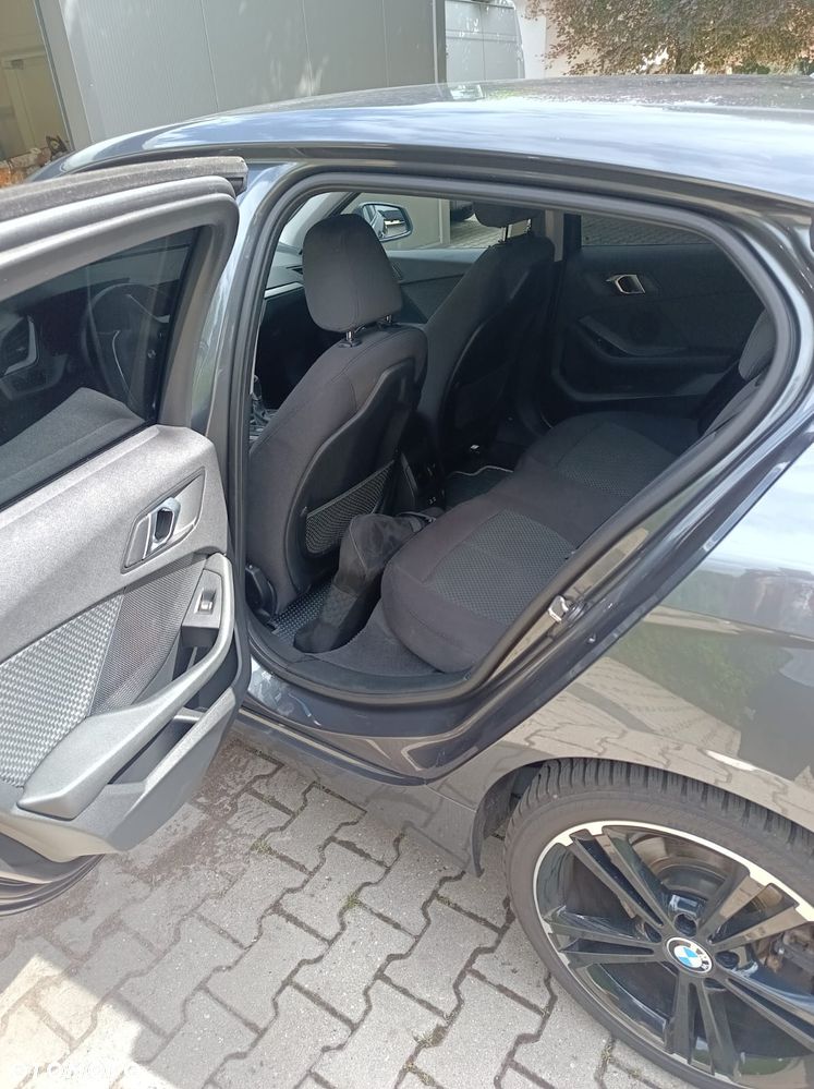 BMW Seria 1 118i - 28