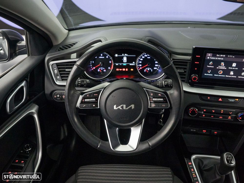 Kia Ceed SW 1.6 CRDi MHEV Dynamic - 16