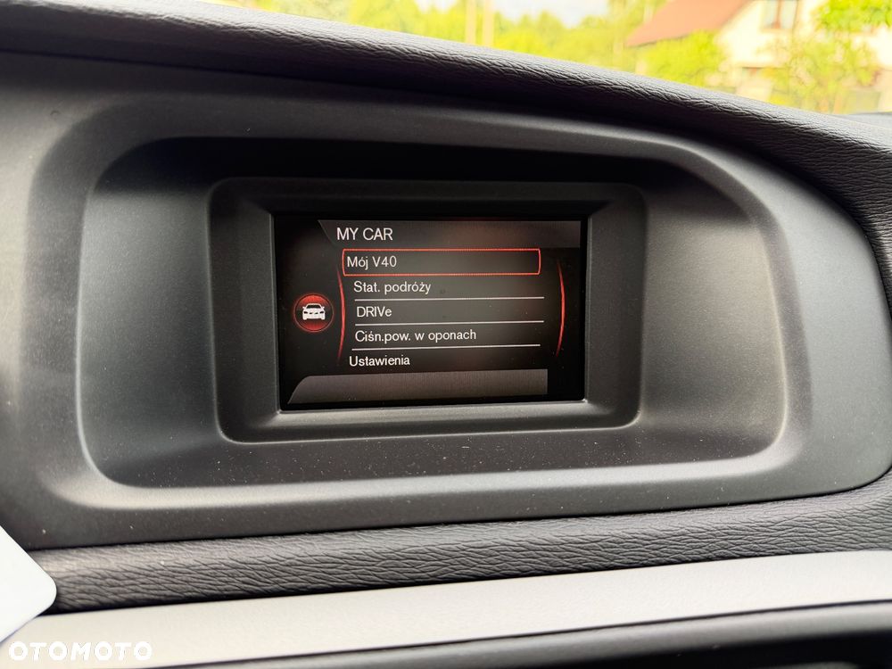 Volvo V40 D2 Momentum - 29