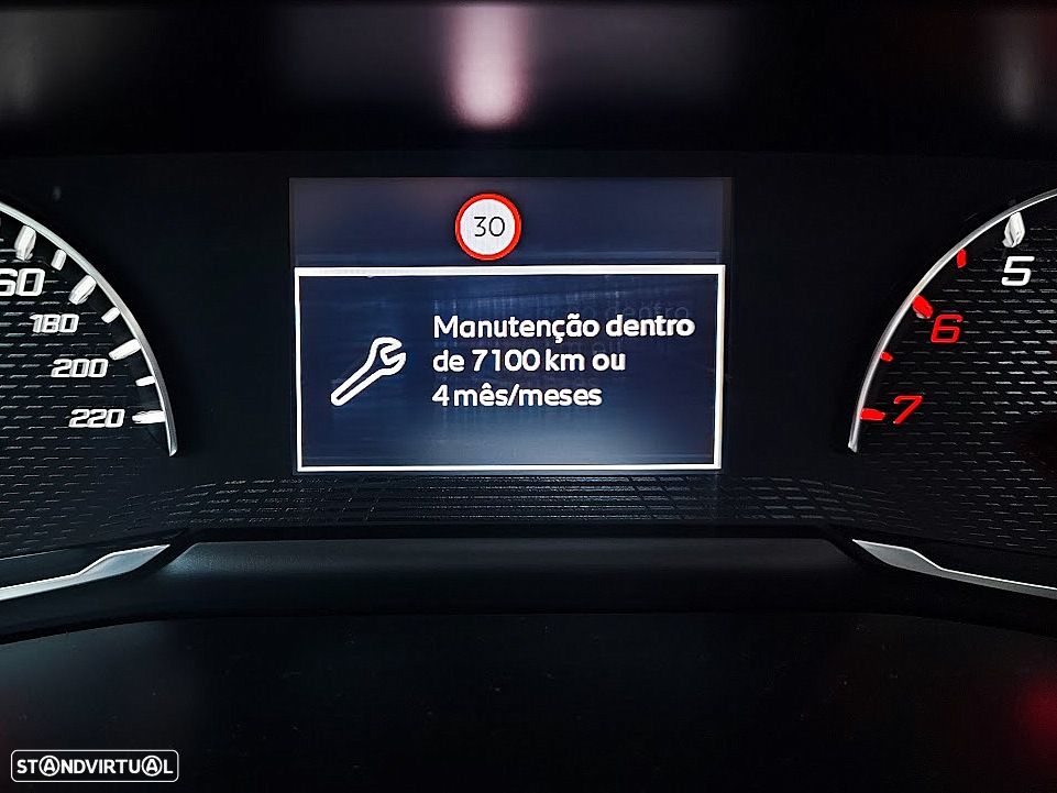 Peugeot 208 1.2 PureTech Active - 11