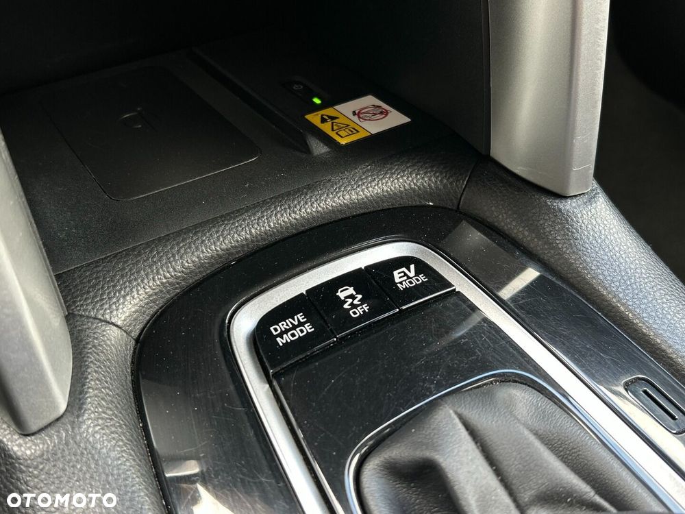 Toyota Corolla Cross - 25
