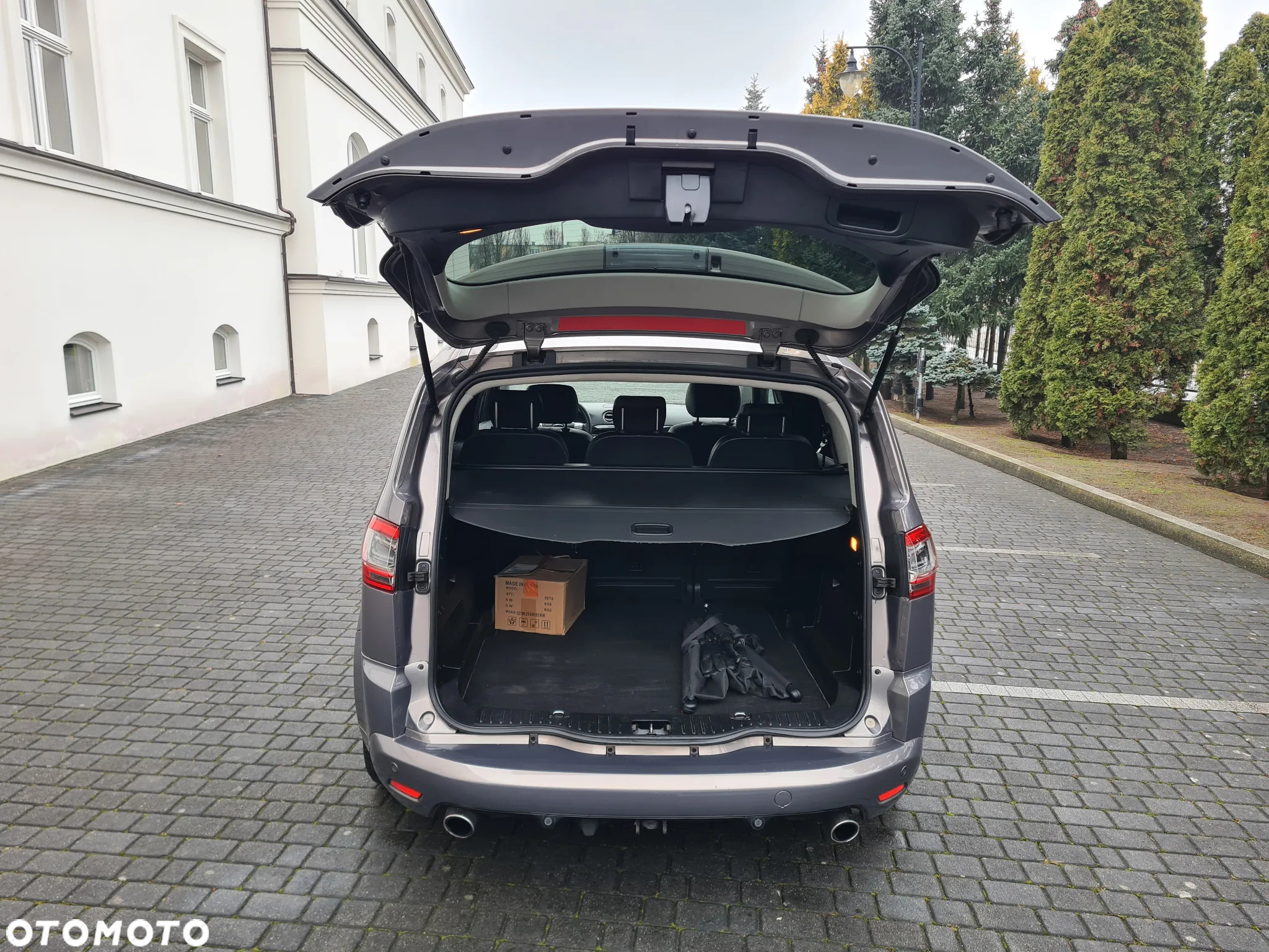 Ford S-Max - 9