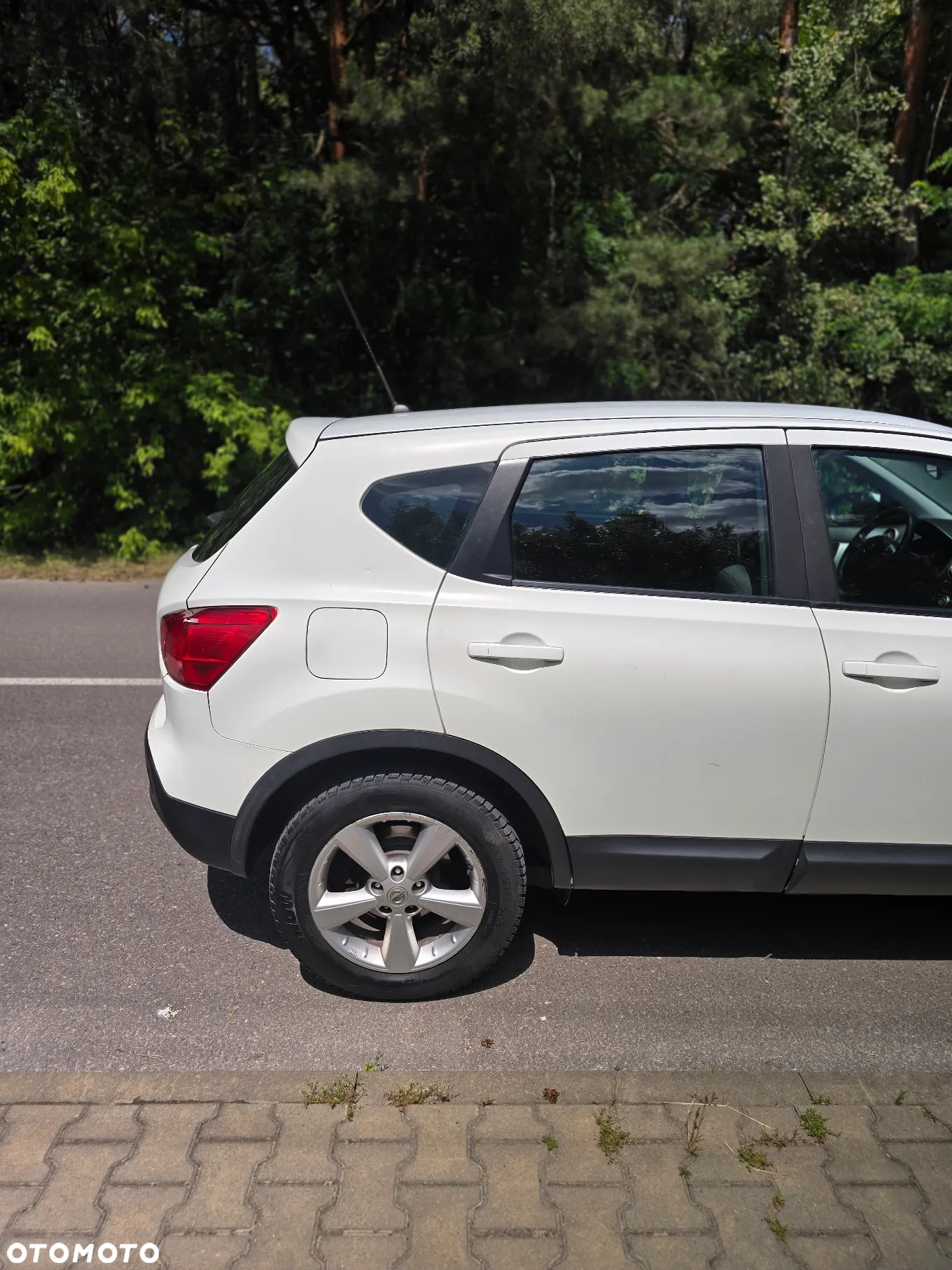 Nissan Qashqai 1.6 visia - 13