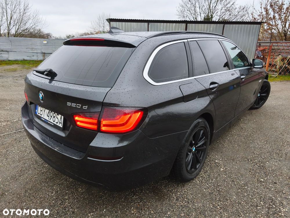 BMW Seria 5 520d - 3