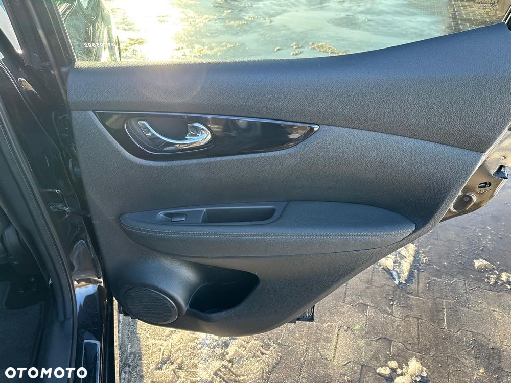 Nissan Qashqai 1.6 DCi Tekna EU6 - 17