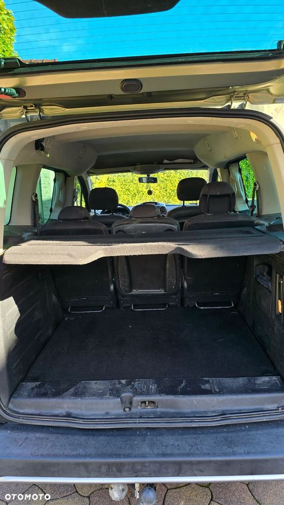 Peugeot Partner 1.6 HDi VTC - 11