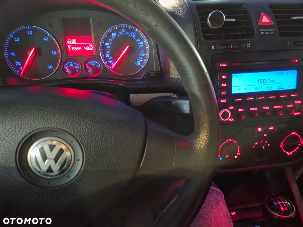 Volkswagen Jetta 1.9 TDI Comfortline - 5