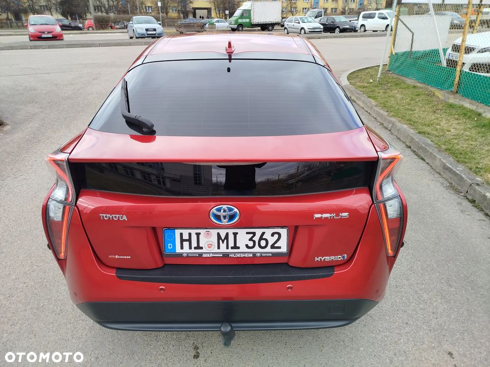 Toyota Prius Hybrid - 6