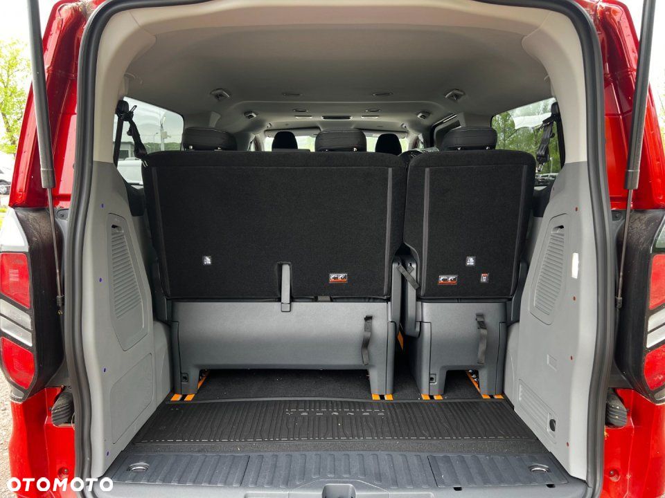 Ford Tourneo Custom - 6
