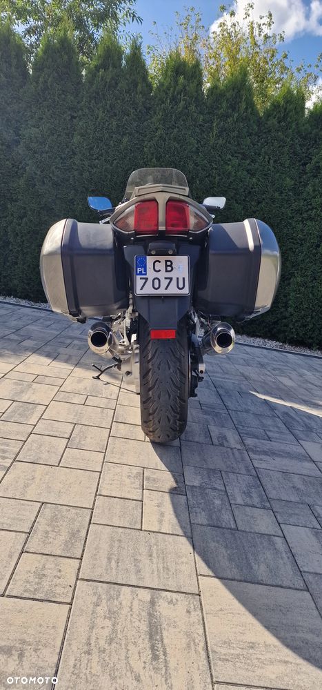 Yamaha FJR - 13