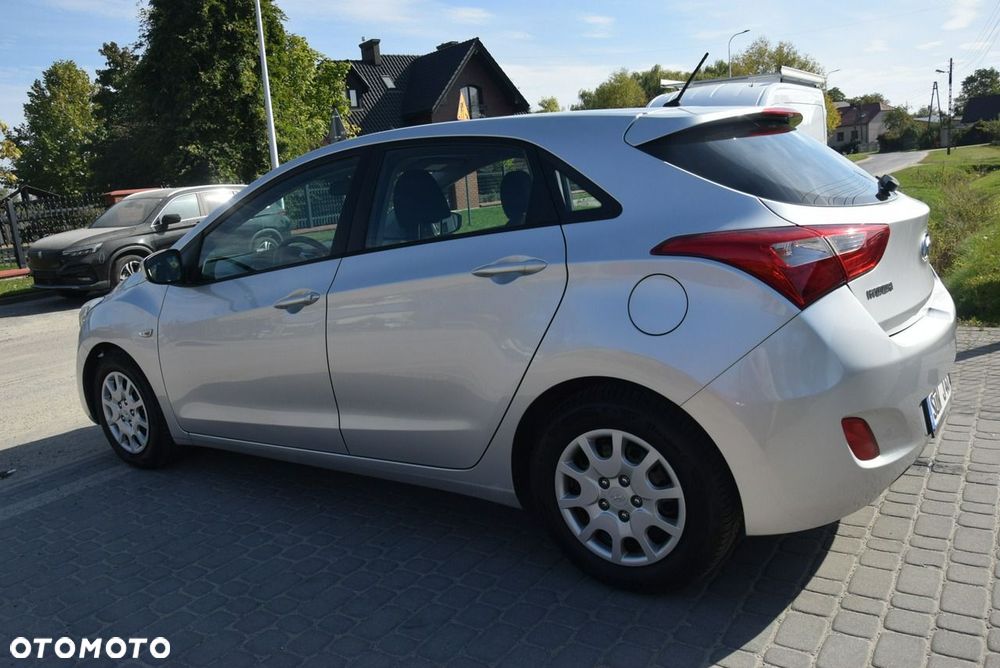 Hyundai i30 1.4 Classic + - 14