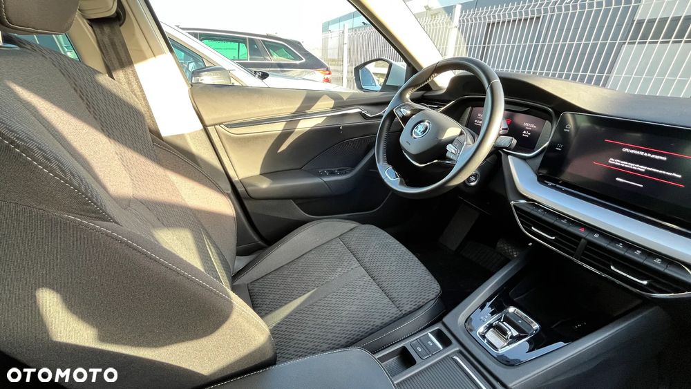 Skoda Octavia 1.5 TSI ACT Style DSG - 9