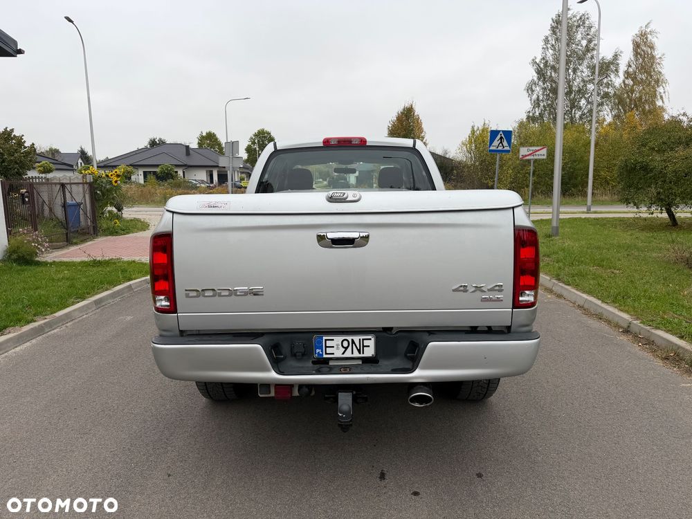 Dodge RAM - 10