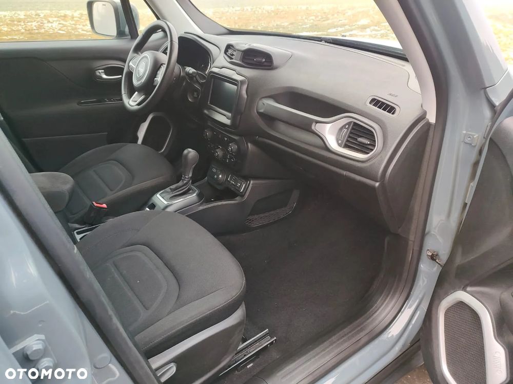 Jeep Renegade - 10