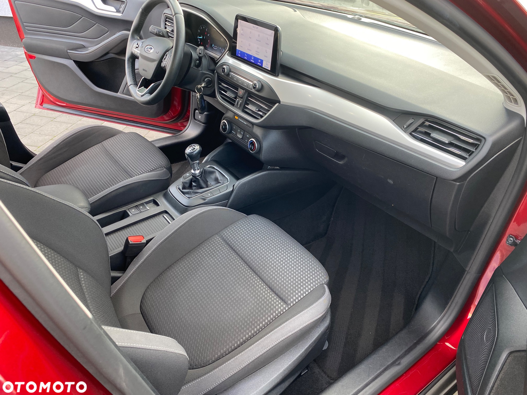 Ford Focus 1.0 EcoBoost Active Business - 14