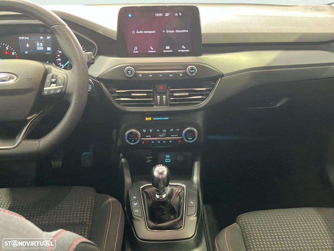 Ford Focus 1.0 EcoBoost MHEV ST-Line - 10