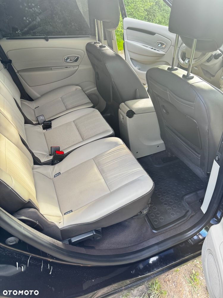 Renault Scenic - 16