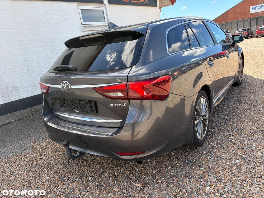 Toyota Avensis Touring Sports 1.8 Multidrive S Executive - 8