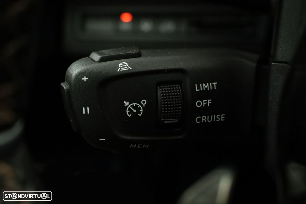 Peugeot 3008 1.2 PureTech GT EAT8 - 18