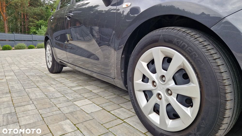 Kia Rio - 14