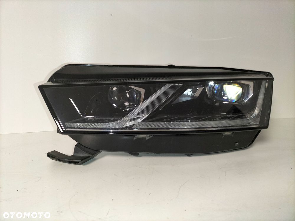 lampa przednia reflektor lewa skoda octavia 4 iv 19- full led - 2
