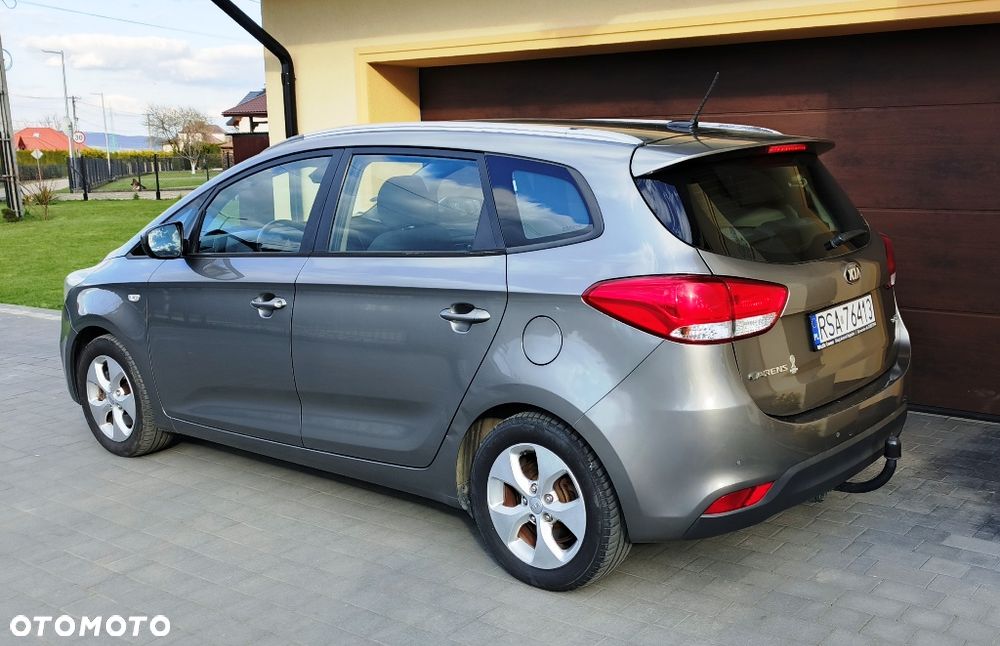 Kia Carens 1.7 CRDi 115 Fifa World Cup Edition - 9