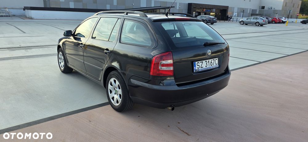 Skoda Octavia 1.6 Combi Ambiente - 7