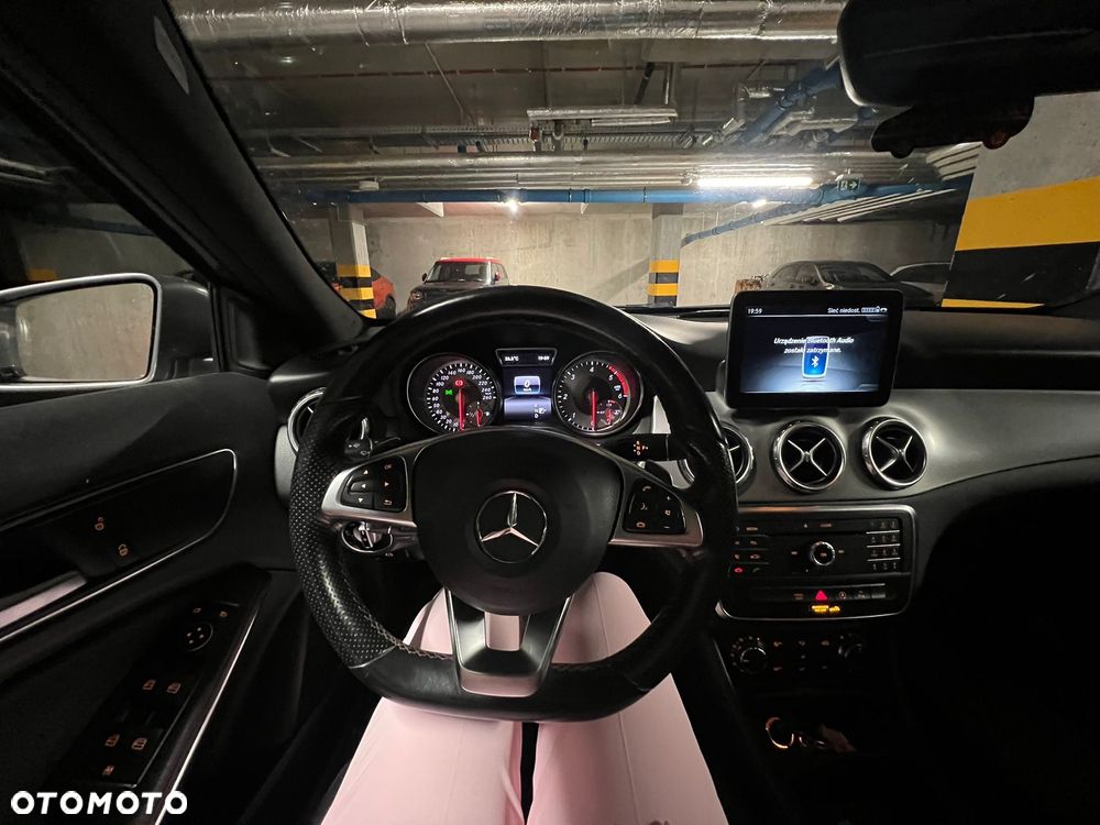 Mercedes-Benz GLA 200 d 7G-DCT Style - 4