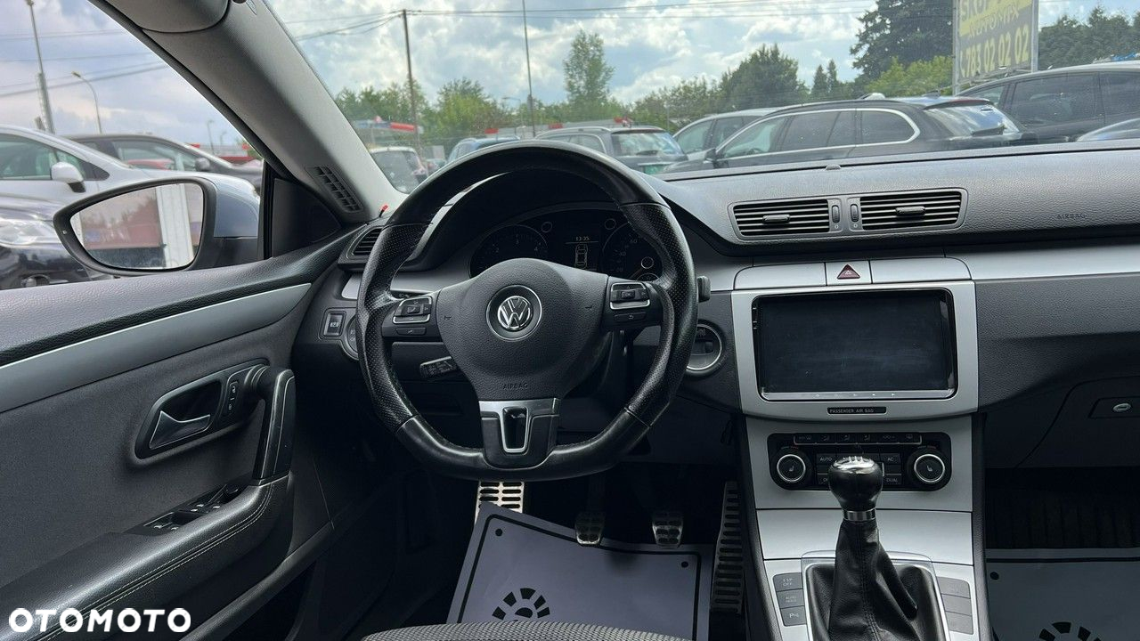 Volkswagen Passat CC - 20