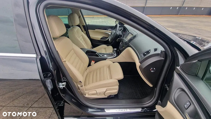 Opel Insignia - 21