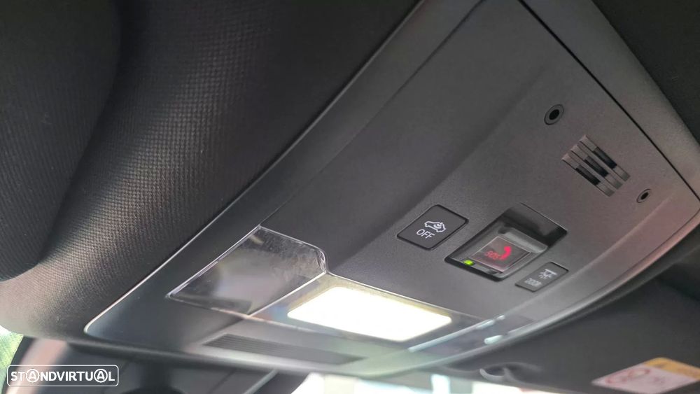 Lexus UX 250h Executive - 50