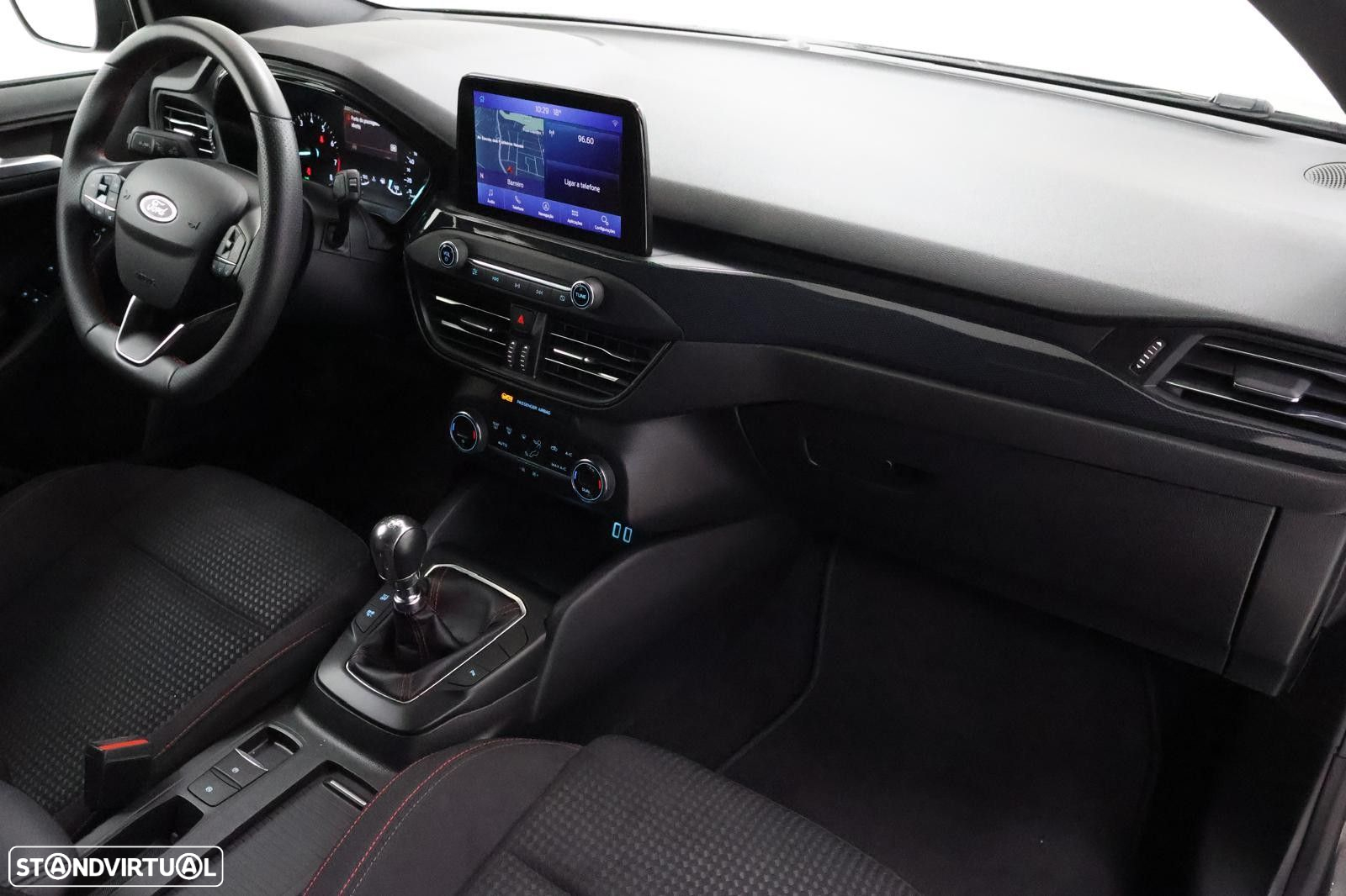Ford Focus SW 1.0 EcoBoost MHEV ST-Line - 4