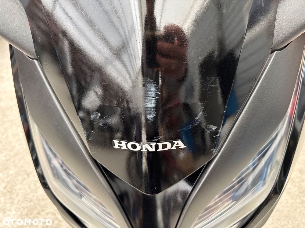 Honda NSS - 17