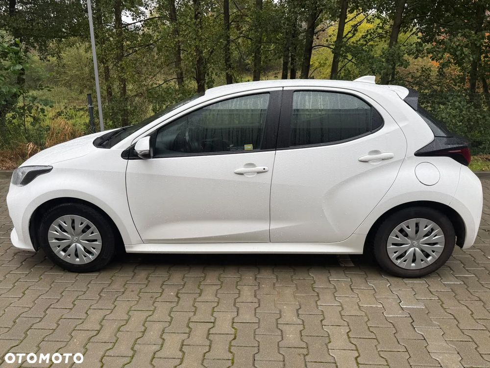 Toyota Yaris 2022 photo 3