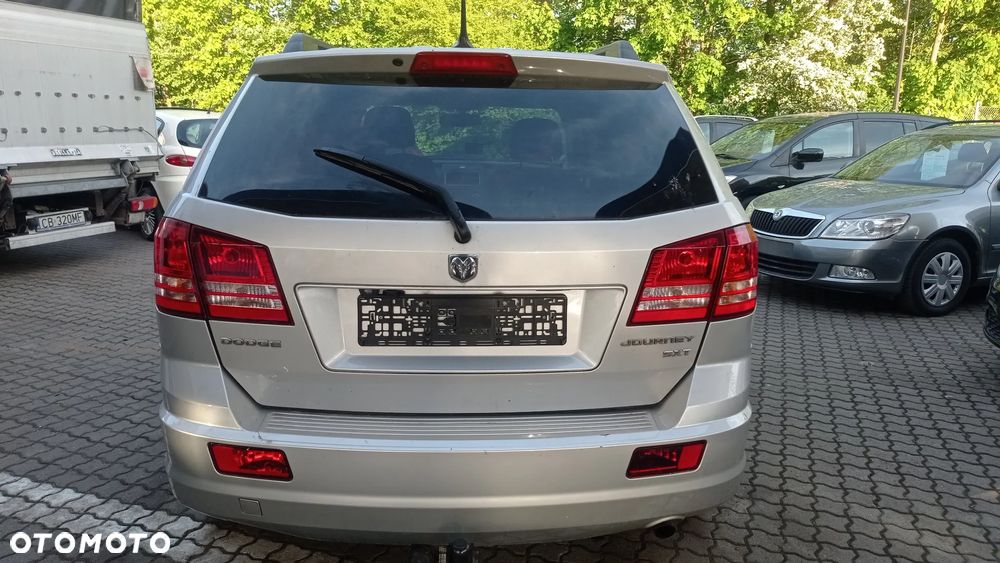 Dodge Journey 2.4 SXT - 16