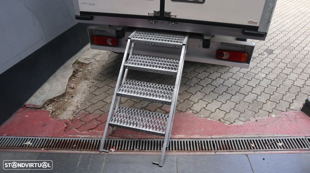 Renault Master 2.3 dCi 125 Contentor frio Carrier Xarios 300 - 6