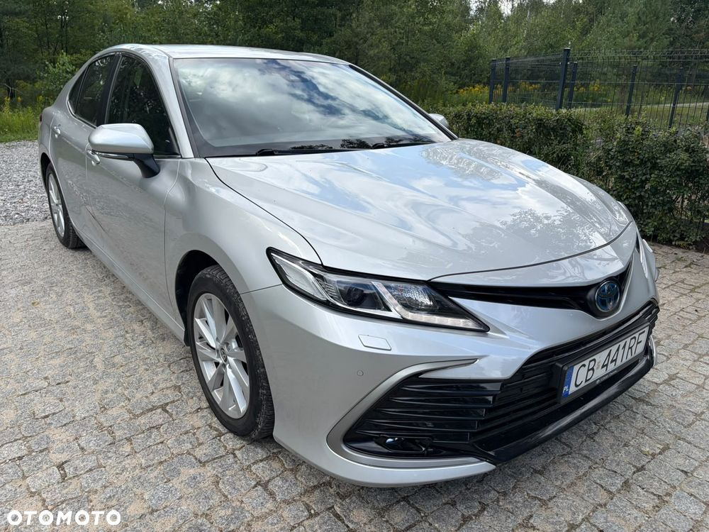Toyota Camry 2.5 Hybrid Comfort CVT - 2