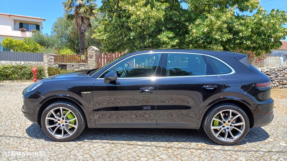 Porsche Cayenne E-Hybrid - 2