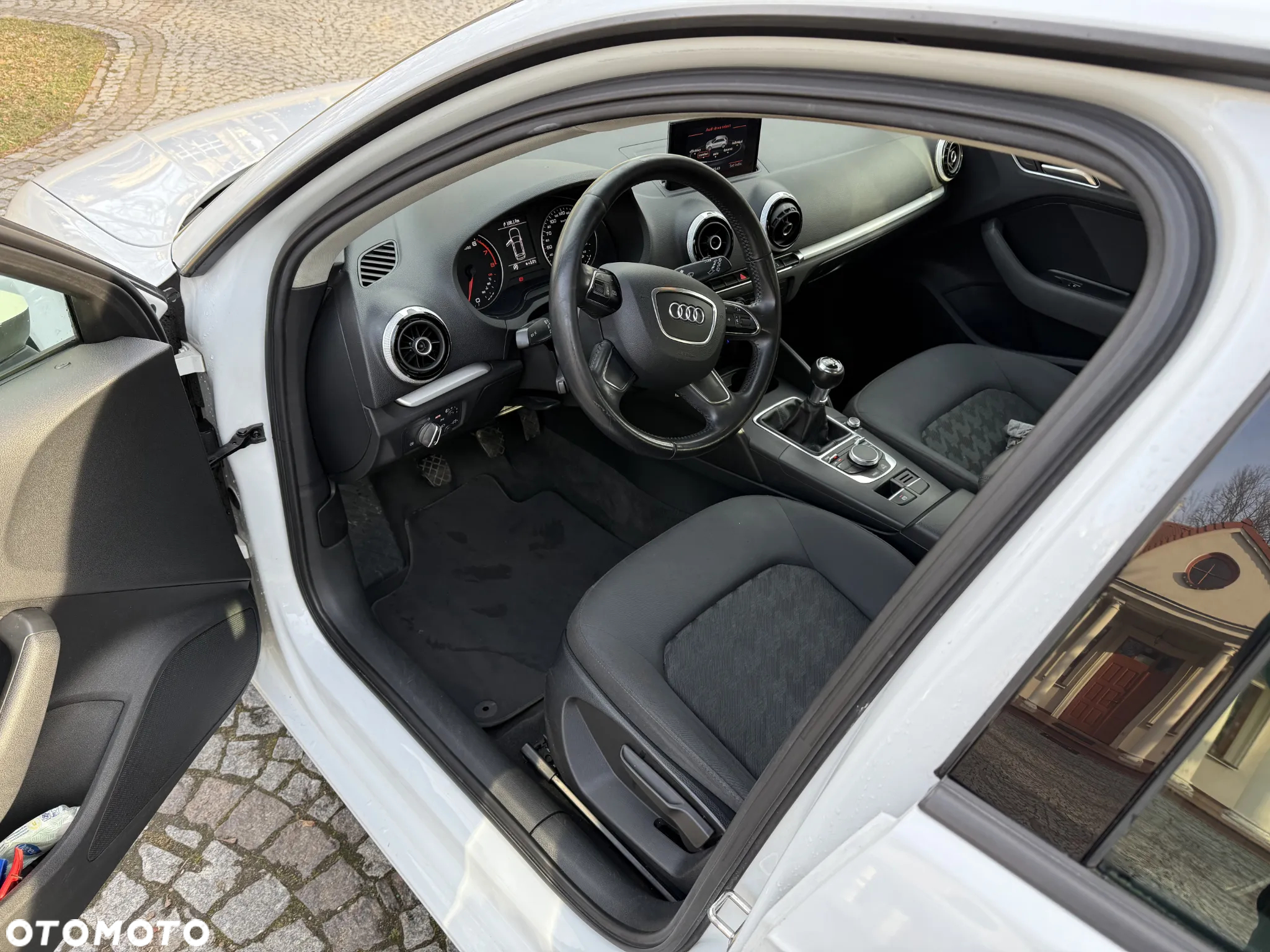 Audi A3 1.4 TFSI cylinder on demand Sportback Attraction - 15