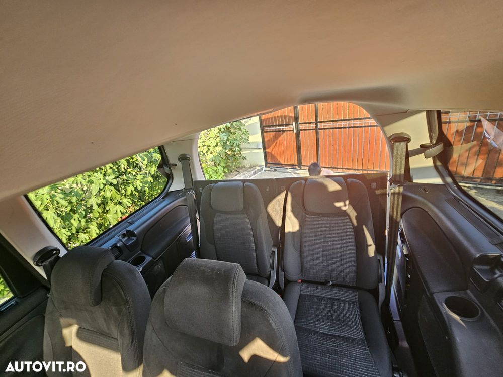 Ford Galaxy - 12