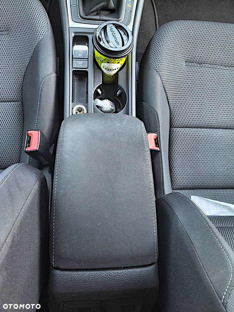 Volkswagen Golf 1.4 TSI BMT Comfortline - 39