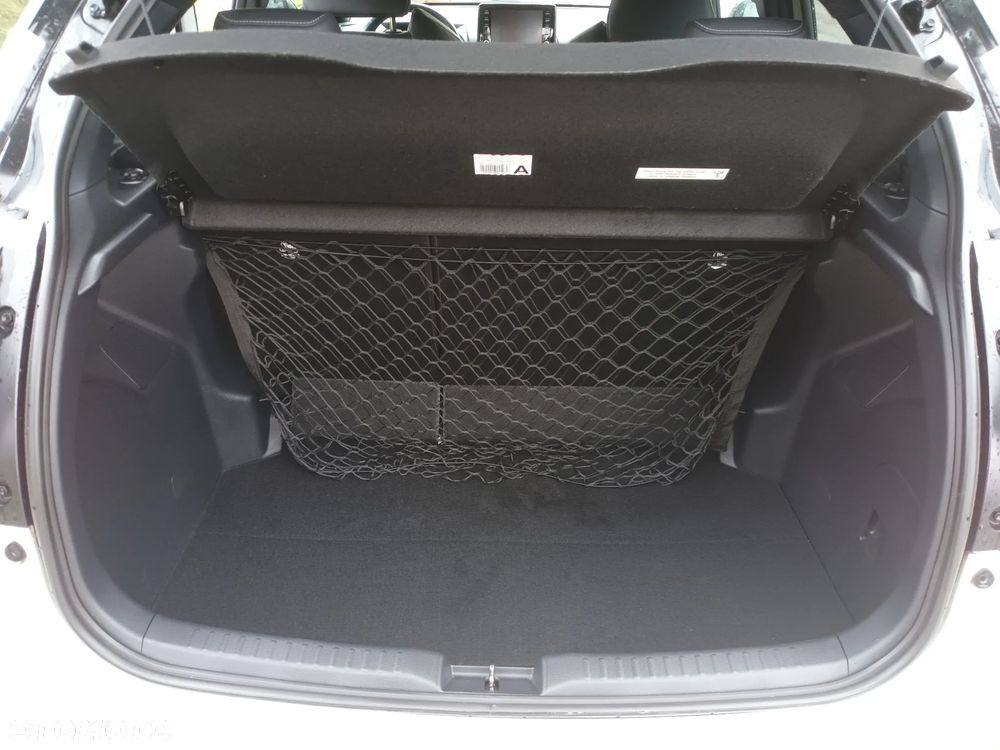 Toyota Yaris 1.5 Selection Elegant - 16