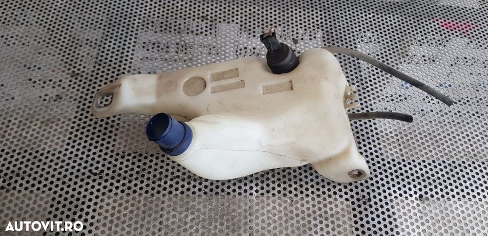 Bidonas Vas Lichid Parbriz Fiat Punto 2 An 2001-2007 Livram Oriunde In Tara - 1