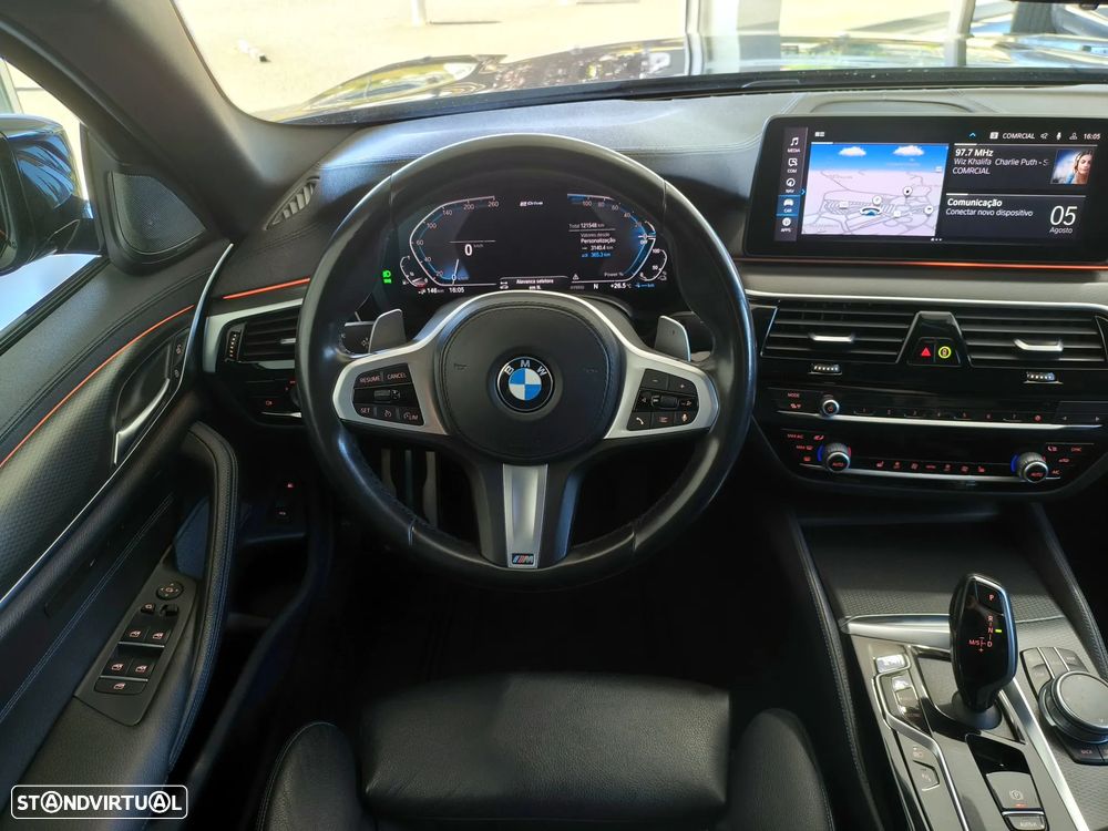 BMW 530 e Pack M — fotografia 7
