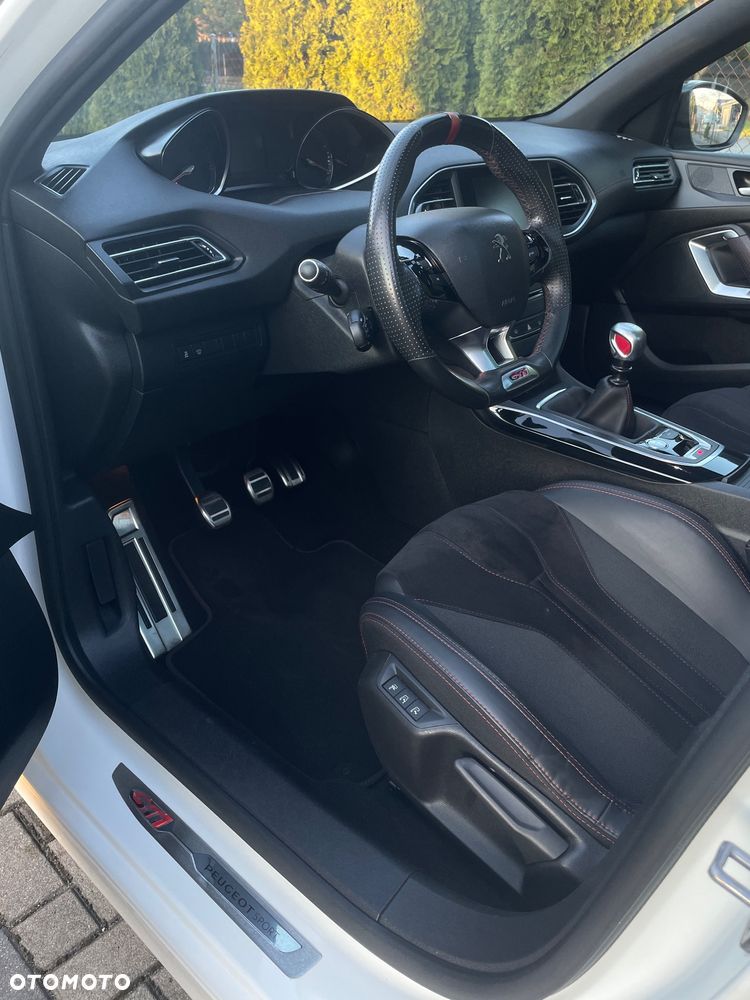 Peugeot 308 GTi by Sport - 8