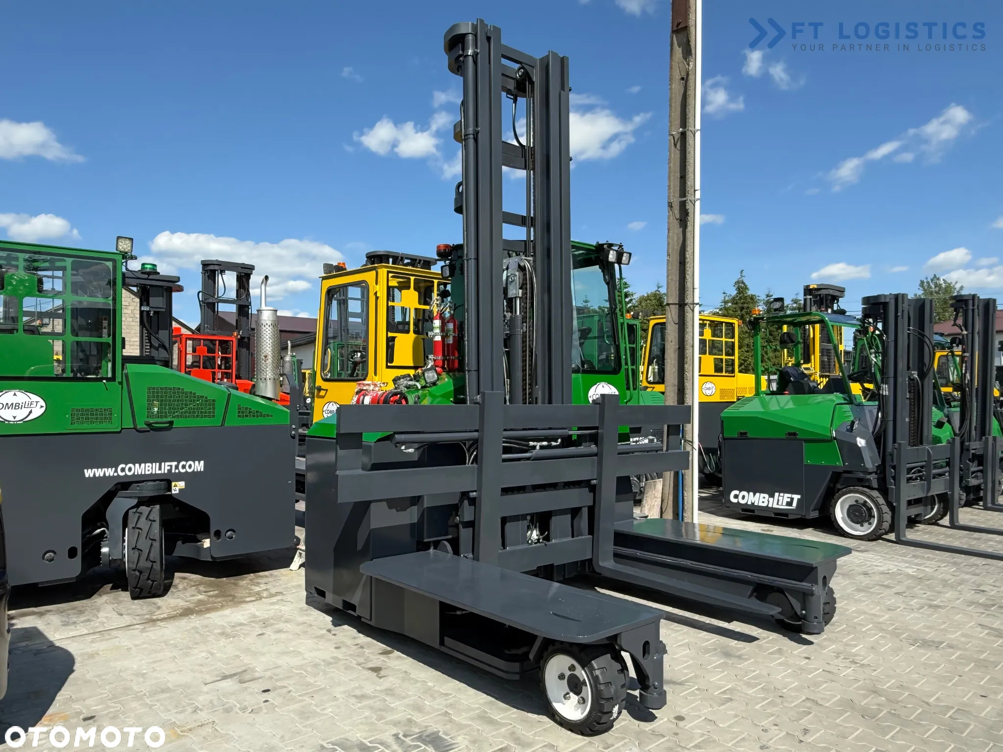 Combilift C5000E / ELEKTRYCZNY / TRIPLEX 8300MM / WOLNY SKOK / SZEROKI POZYCJONER / PRZESUW WIDEŁ / BATERIA JAK NOW - 4