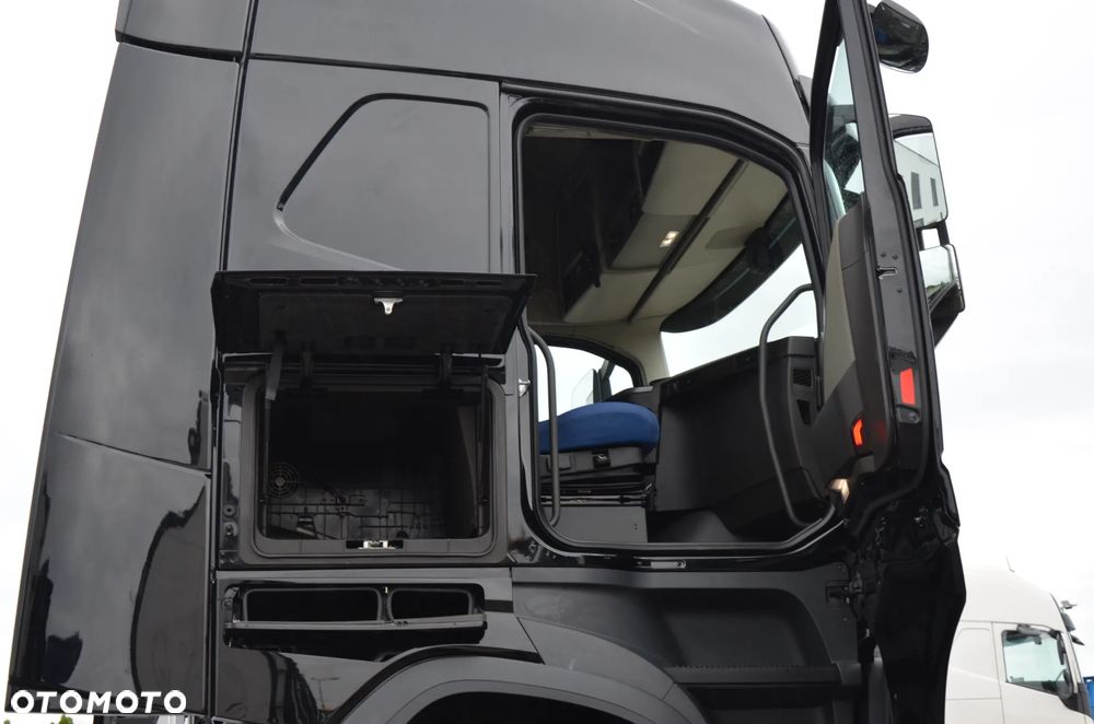 Volvo FH 500 NEW / EURO 6 / 2023r. / KLIMA P. / FULL LED / ACC / WAGA / NAVI / KAMERA / DE / 8800 - 15