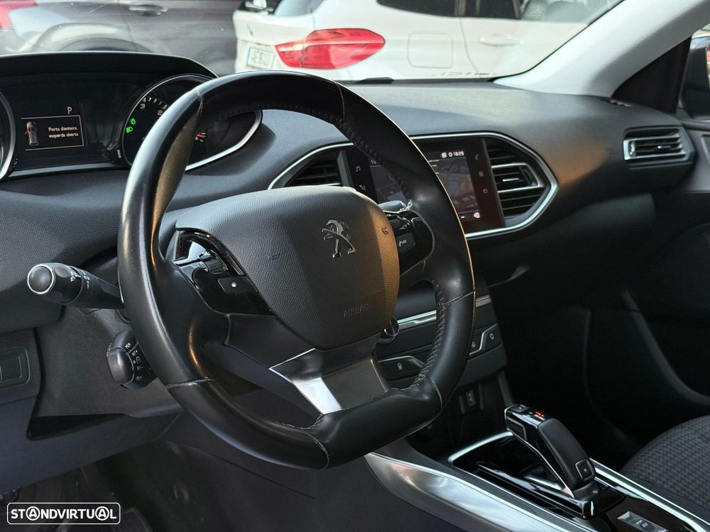 Peugeot 308 SW 1.5 BlueHDi Style EAT8 - 8