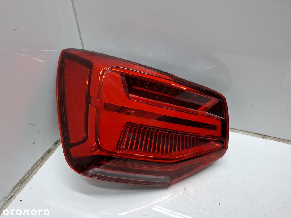 LAMPA LEWA TYLNA TYŁ AUDI Q2 81a945091b 81A LED ŁADNA - 2