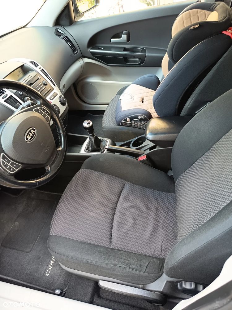 Kia Ceed 1.4 Comfort - 6